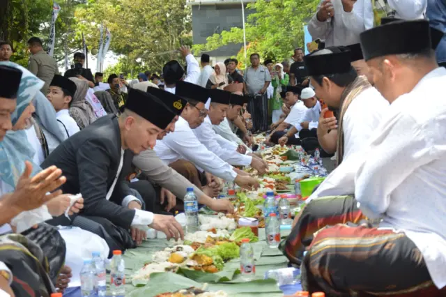 Pemerintah Kabupaten Lebak Gelar Hari Santri Nasional, pada Rabu (22/10/2025). Pemerintah Kabupaten Lebak Gelar Hari Santri Nasional, pada Rabu (22/10/2025).