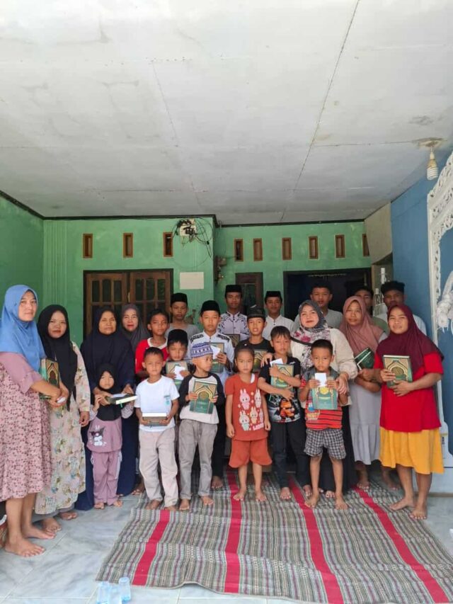 Anggota DPRD Kabupaten Lebak, Tika Kartika Sari giat sosial pada Minggu (2/11/2025).