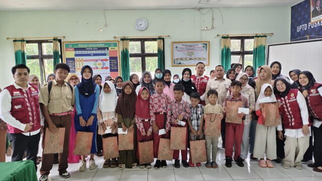 PKM Panggarangan Gelar HKN 2025 dengan santunan anak yatim dan bakti sosial, pada Rabu (12/11/2025).