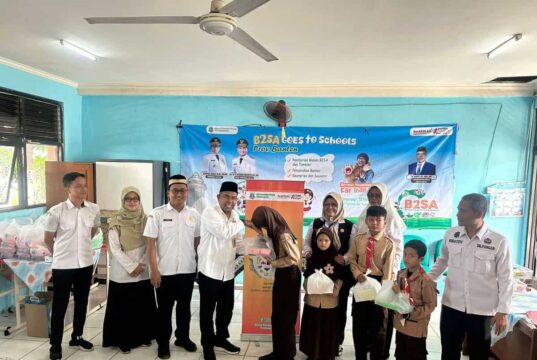 B2SA Goes to School: Edukasi Pola Makan Sehat yang Menyenangkan Dinas Ketahanan Pangan Provinsi Banten melalui Bidang Penganekaragaman Konsumsi dan Keamanan Pangan terus berinovasi dalam mengedukasi anak-anak sekolah dasar tentang pentingnya konsumsi pangan, pada Rabu (12/11/2025).
