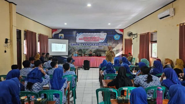 Badan Pengelola (BP) Geopark Nasional (GN)- Geopark Bayah Dome lakukan edukasi dan penguatan implementasi kurikulum Muatan Lokal (Mulok), pada Kamis (13/11/2025).