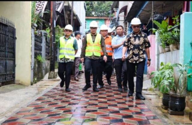 Tinjau Penataan Kampung Kumuh Bambu Apus Tangsel, Pilar: Proyek Selesai Tepat Waktu dan Berkualitas
