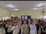 Plt Kepala Bapperida Lebak, Widy Ferdian memaparkan konsep action leadership di Sekolah Rakyat, pada Jum'at (23/01/2026).