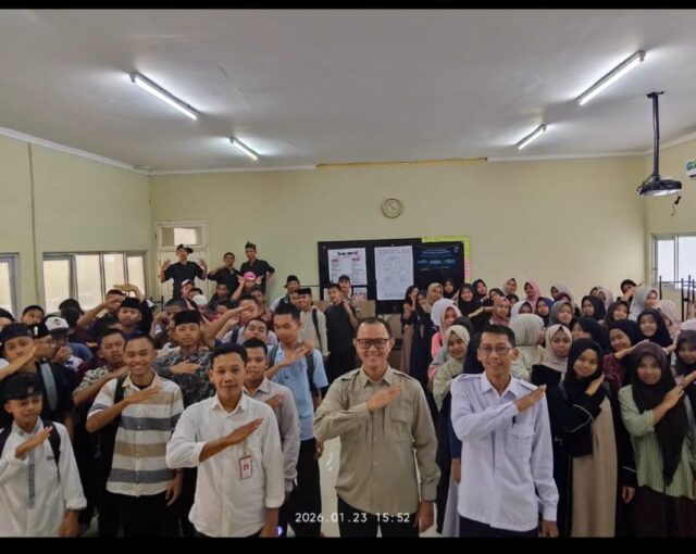 Plt Kepala Bapperida Lebak, Widy Ferdian memaparkan konsep action leadership di Sekolah Rakyat, pada Jum'at (23/01/2026).