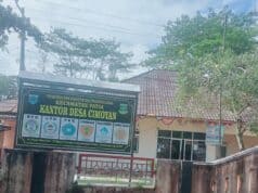 Panitia Rekrutmen Perangkat Desa Cimoyan Lakukan Kecurangan, Dugaan Ticketing Desa Cimoyan, Kecamatan Patia, Kabupaten Pandeglang adanya dugaan kecurangan rekrutmen perangkat desa, pada Senin (16/02/2026).