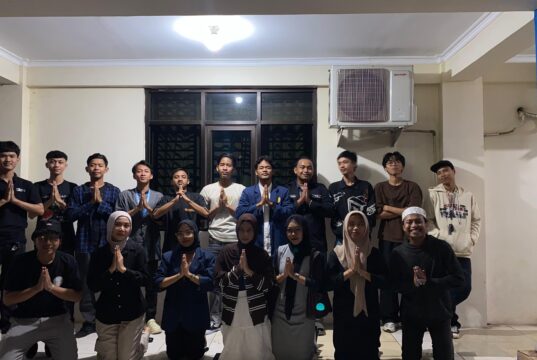Ormawa STISIP Banten Raya berbagi takjil gratis dan buka bersama, pada Rabu (11/03/2026).