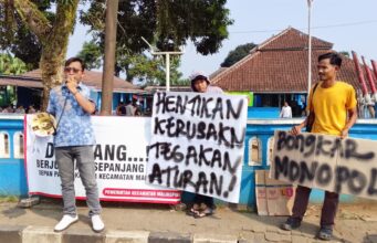Koalisi Masyarakat Peduli Lingkungan Gelar Aksi Unjuk Rasa, pada Jum'at (19/06/2026).