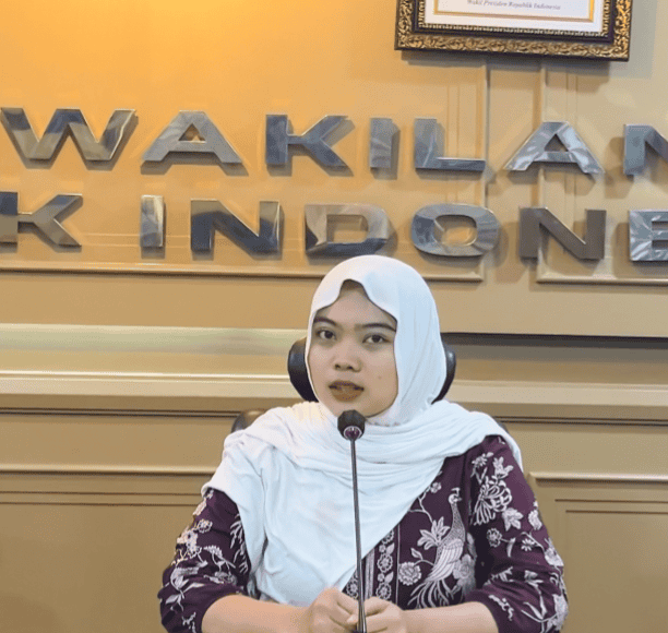 Farah Irodatillah, Presiden Mahasiswa BEM IKNUS 2024-2025, Mahasiswa Administrasi Publik, Warga Kabupaten Lebak.
