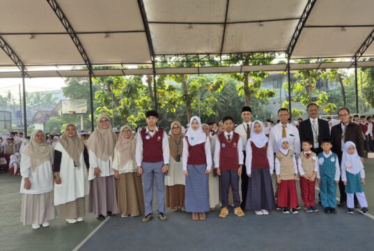 Simfoni yang Menumbuhkan Mimpi : Riuh Hari Pertama Masuk Sekolah