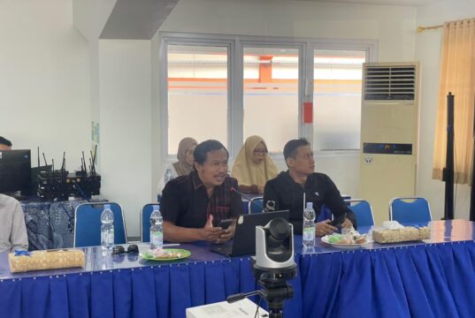 Komisi III DPRD Lebak Dorong Penguatan Literasi Kesehatan, Poltekkes Kemenkes Banten Perkuat Edukasi Junaedi Ibnu Jarta, Ketua Komisi III DPRD Lebak menjadi Keynotespeaker pada Seminar Nasional Poltekkes Kemenkes Banten, pada Minggu (19/07/2026).