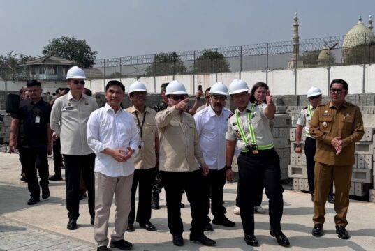 Kepala Staf Kepresidenan Tinjau Jawara Beton, Lapas Kelas I Tangerang Perkuat Pembinaan Produktif Berkelanjutan Kepala Staf Kepresidenan Tinjau Jawara Beton, Lapas Kelas I Tangerang Perkuat Pembinaan Produktif Berkelanjutan